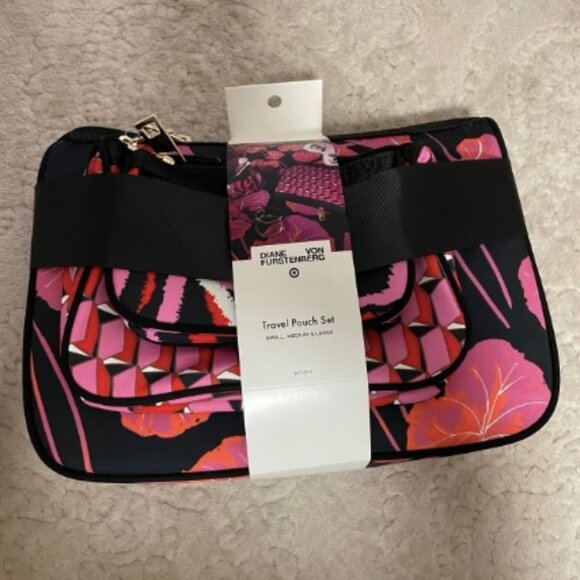 DVF x Target Travel Pouch [NWT] - Picture 1 of 2